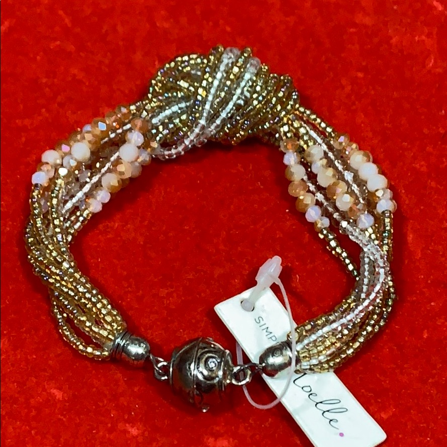 Noelle Glass Beaded Bracelet Magnet Clasp
